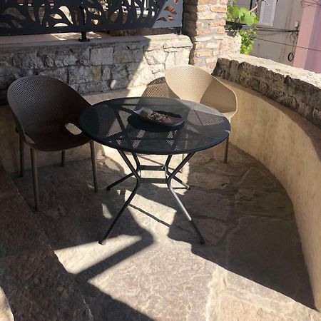 Parona Holiday Home Vrbnik Εξωτερικό φωτογραφία