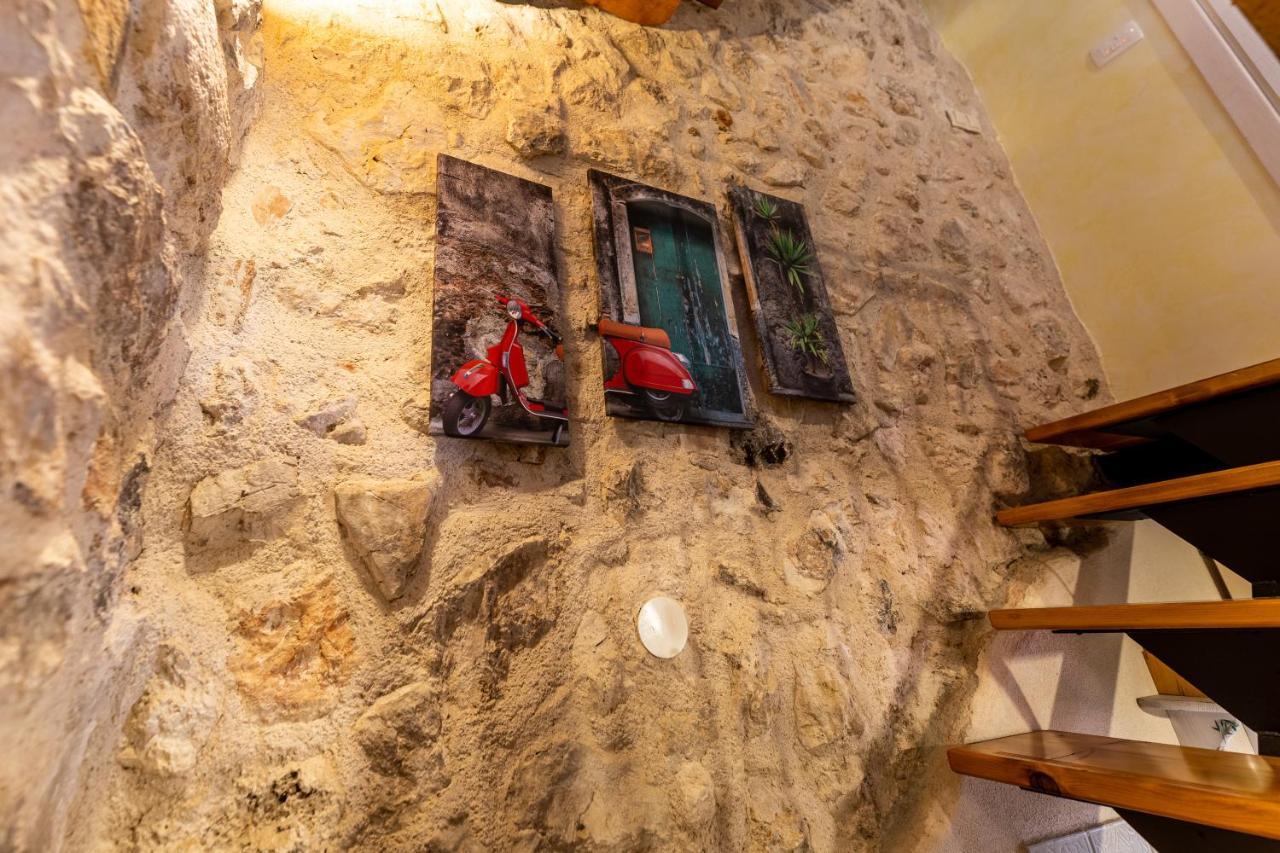 Parona Holiday Home Vrbnik Εξωτερικό φωτογραφία