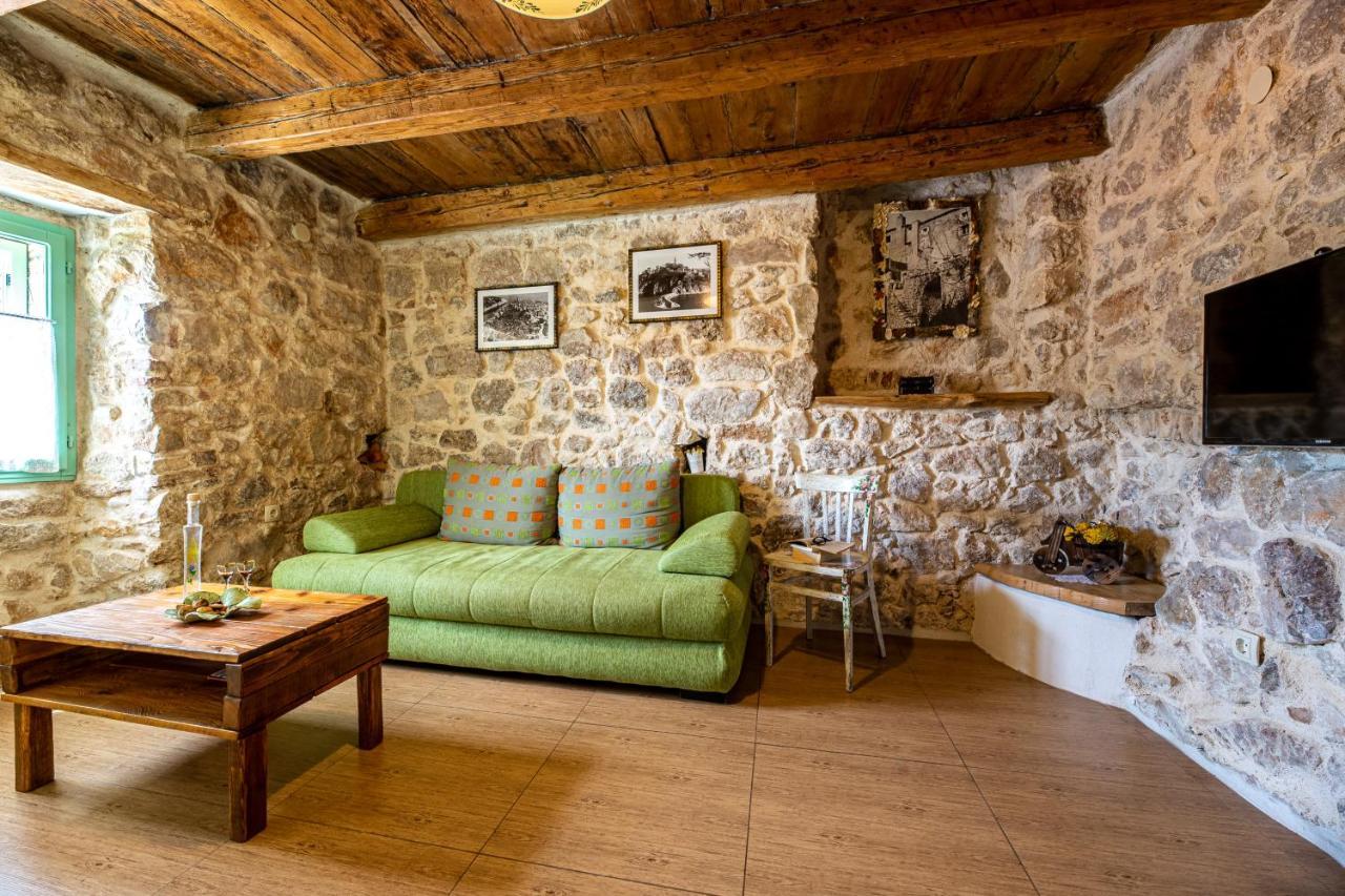 Parona Holiday Home Vrbnik Εξωτερικό φωτογραφία