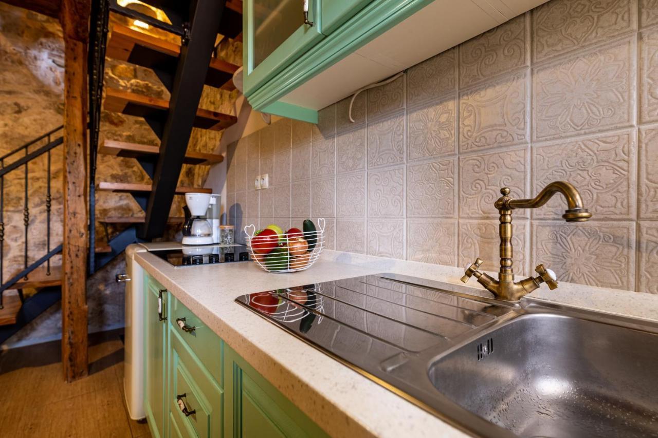 Parona Holiday Home Vrbnik Εξωτερικό φωτογραφία
