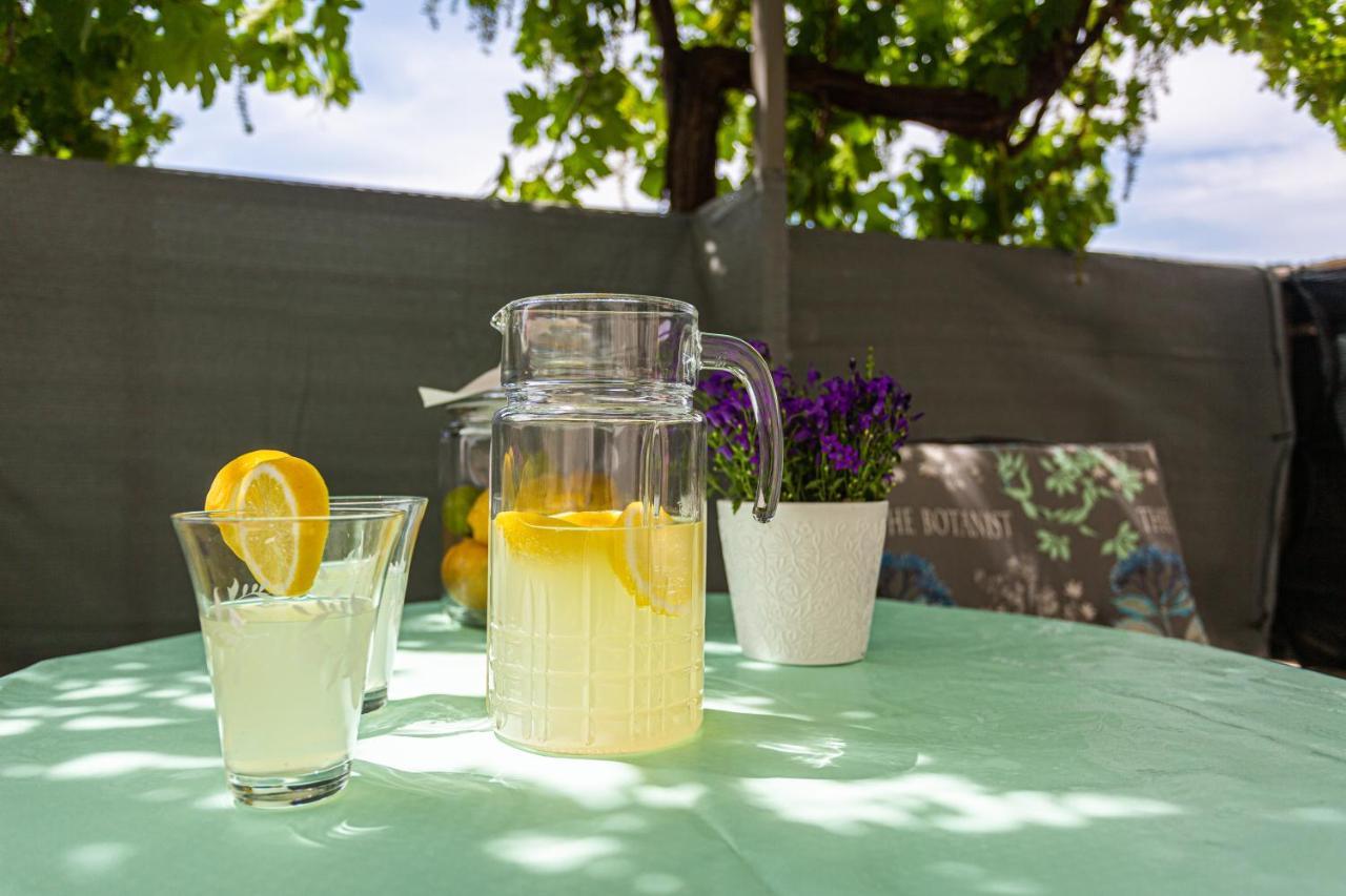 Parona Holiday Home Vrbnik Εξωτερικό φωτογραφία