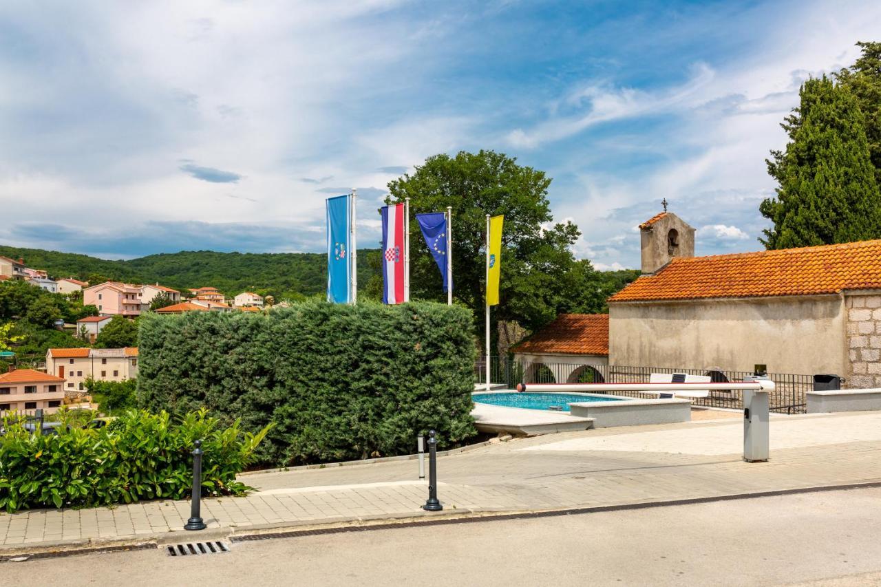 Parona Holiday Home Vrbnik Εξωτερικό φωτογραφία
